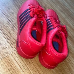 They are clean never wore them